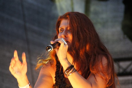 Melissa Etheridge Tribute Band